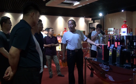唐山市場監(jiān)督管理局領導一行蒞臨天津恒運能源集團旗下農業(yè)產業(yè)百棗綱目參觀考察