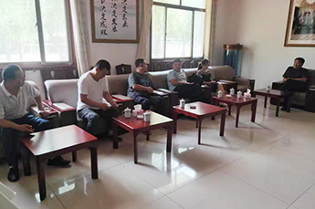 夏津縣水產(chǎn)站站長(zhǎng)唐元?jiǎng)P一行 走進(jìn)恒運(yùn)能源集團(tuán)旗下農(nóng)業(yè)產(chǎn)業(yè)清洋湖科技有限公司參觀考察