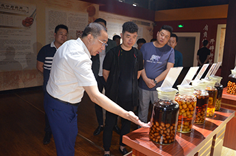 王一帆董事長來恒運能源集團旗下農業(yè)產業(yè)百棗綱目（集團）考察