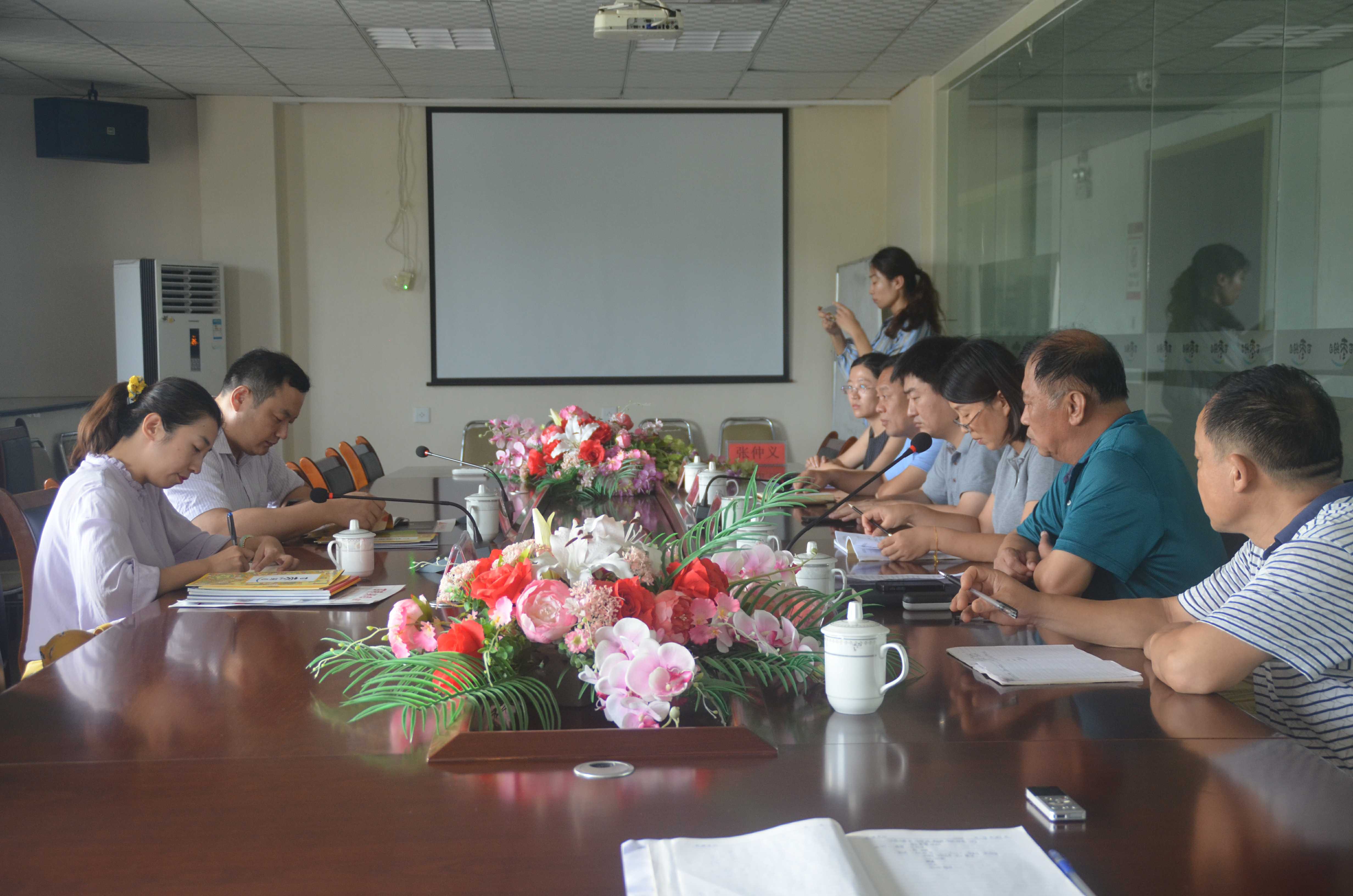 山東大學(xué)經(jīng)濟學(xué)院副院長石紹賓一行到恒運能源集團旗下農(nóng)業(yè)產(chǎn)業(yè)百棗綱目（集團）考察
