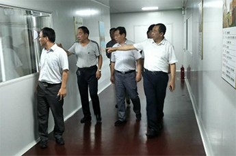 德州市統(tǒng)戰(zhàn)部副部長(zhǎng)楊會(huì)軍一行到百棗綱目（集團(tuán)）旗下酵億公司參觀(guān)