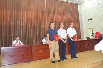 恒運(yùn)能源集團(tuán)董事局主席李長云受邀參加樂陵市新的社會(huì)階層人士聯(lián)合會(huì)第一次會(huì)員代表大會(huì)和樂陵市新的社會(huì)階層人士聯(lián)合會(huì)成立大會(huì)