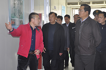 強化責(zé)任意識 筑牢安全底線 樂陵市委副書記、市長王大山帶隊到百棗綱目（集團）檢查安全生產(chǎn)工作