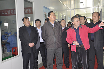 強化責(zé)任意識 筑牢安全底線 樂陵市委副書記、市長王大山帶隊到百棗綱目（集團）檢查安全生產(chǎn)工作