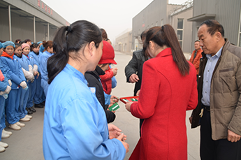 恒運能源集團旗下農業(yè)產(chǎn)業(yè)百棗綱目 開展困難職工救助活動