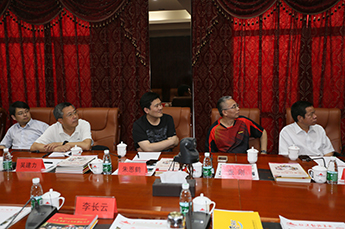 德州市金融工作辦公室黨組書記、主任朱恩鶴一行蒞臨恒運(yùn)能源集團(tuán)參觀指導(dǎo)