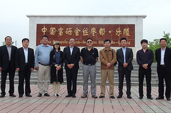 全國人民代表大會常務(wù)委員會辦公廳新聞局副局長曲衛(wèi)國一行蒞臨恒運(yùn)能源集團(tuán)旗下農(nóng)業(yè)產(chǎn)業(yè)百棗綱目考察指導(dǎo)