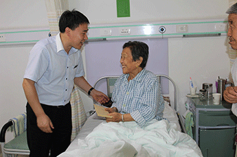 恒運(yùn)工會(huì)慰問職工患病家屬 構(gòu)建溫暖“一家親”