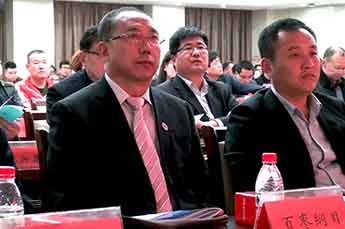 德州國際商會(huì)副會(huì)長、恒運(yùn)能源集團(tuán)董事局主席李長云出席德州國際商會(huì)成立大會(huì)暨授牌儀式