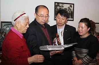 恒運能源集團(tuán)節(jié)前慰問全國特等勞動模范張士珍老人