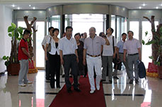 德州市領(lǐng)導和樂陵市領(lǐng)導及新聞媒體采訪團一行蒞臨恒運能源集團考察指導工作并進行專題采訪