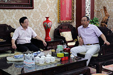 德州市領(lǐng)導和樂陵市領(lǐng)導及新聞媒體采訪團一行蒞臨恒運能源集團考察指導工作并進行專題采訪