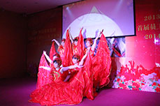 恒運(yùn)能源集團(tuán)舉辦2013首屆員工歌唱大賽決賽暨2014新年文藝演出
